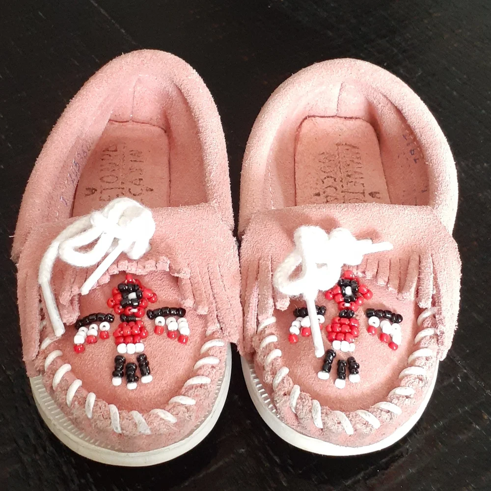 MINNETONKA MOCCASINS